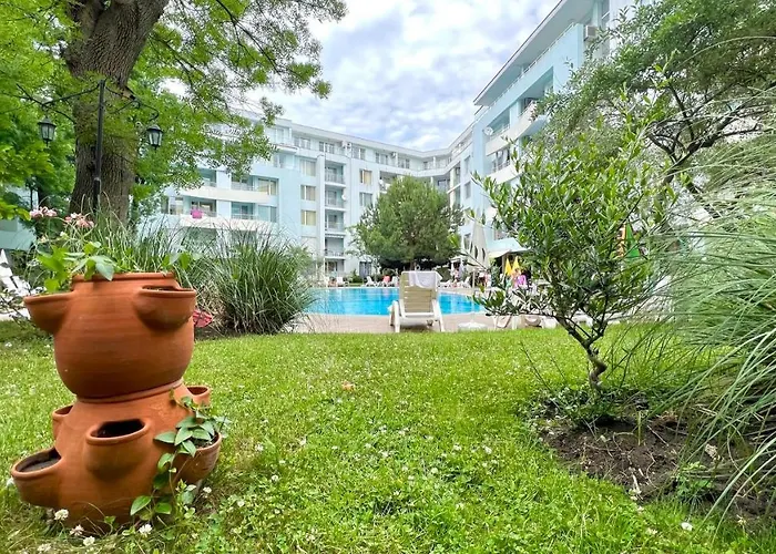 Bratanov Yassen Vilage *