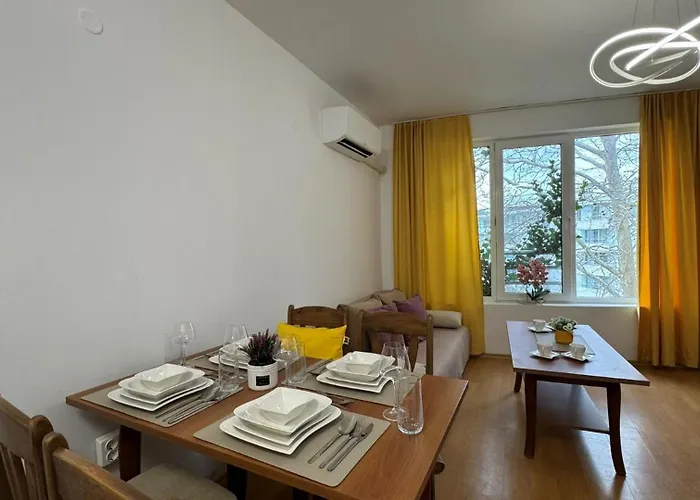 Bratanov Yassen Vilage