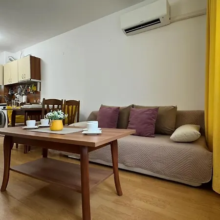 Bratanov Yassen Vilage Apartament *