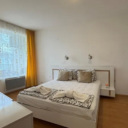 Bratanov Yassen Vilage Apartament *